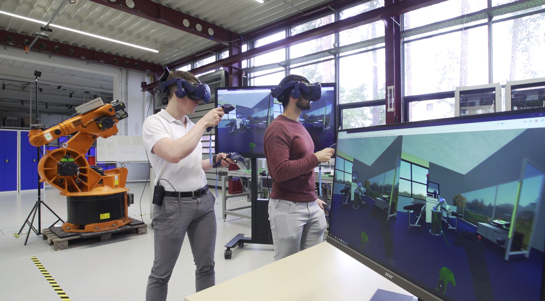 Zum Artikel "HTC VIVE™ Pro Full VR-Kit"
